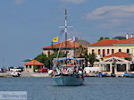 Toeristische boot aan de haven van Pythagorion - Eiland Samos